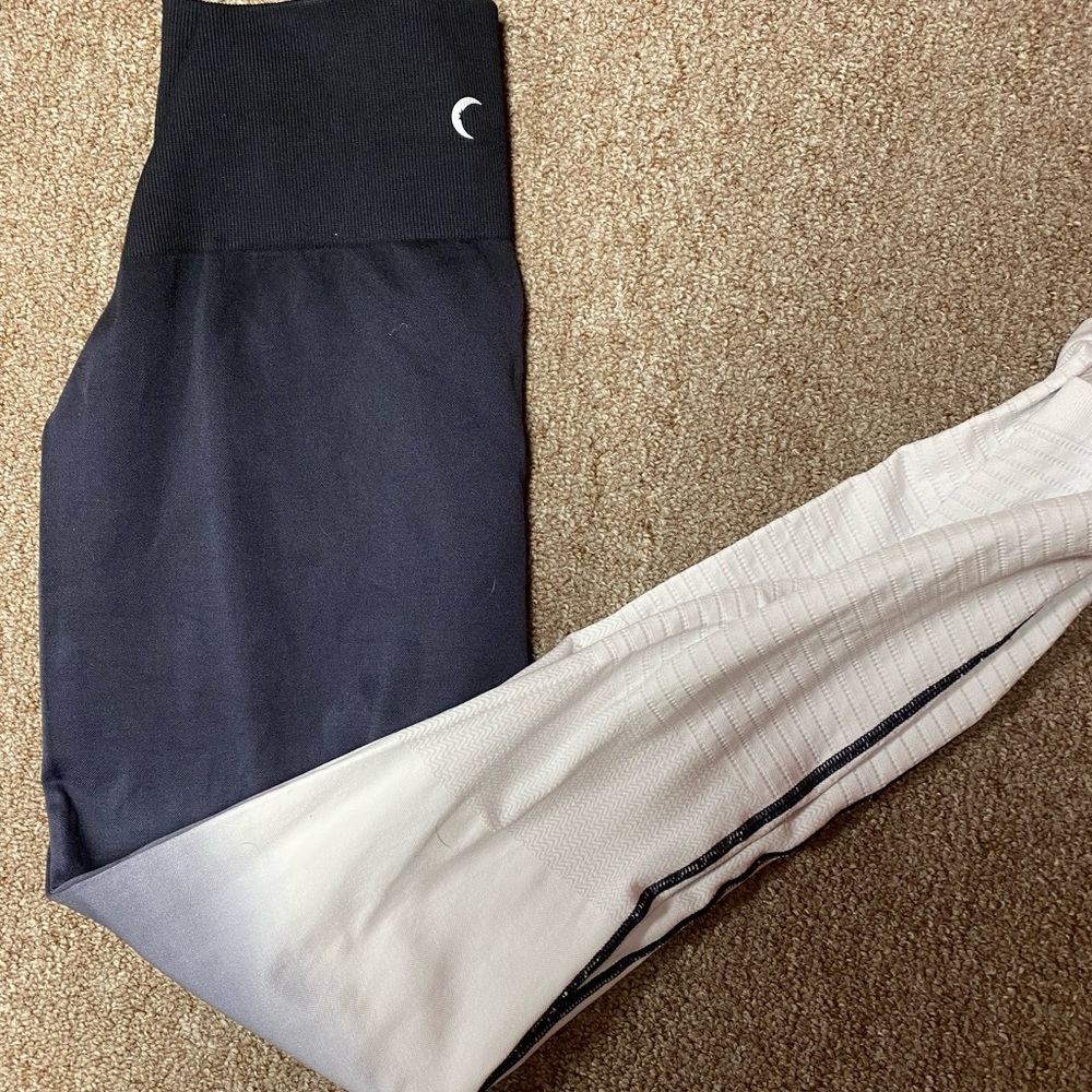 Zyia leggings